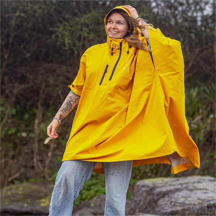 2024 Dryrobe Waterproof Change Robe / Poncho A OS PON - Yellow